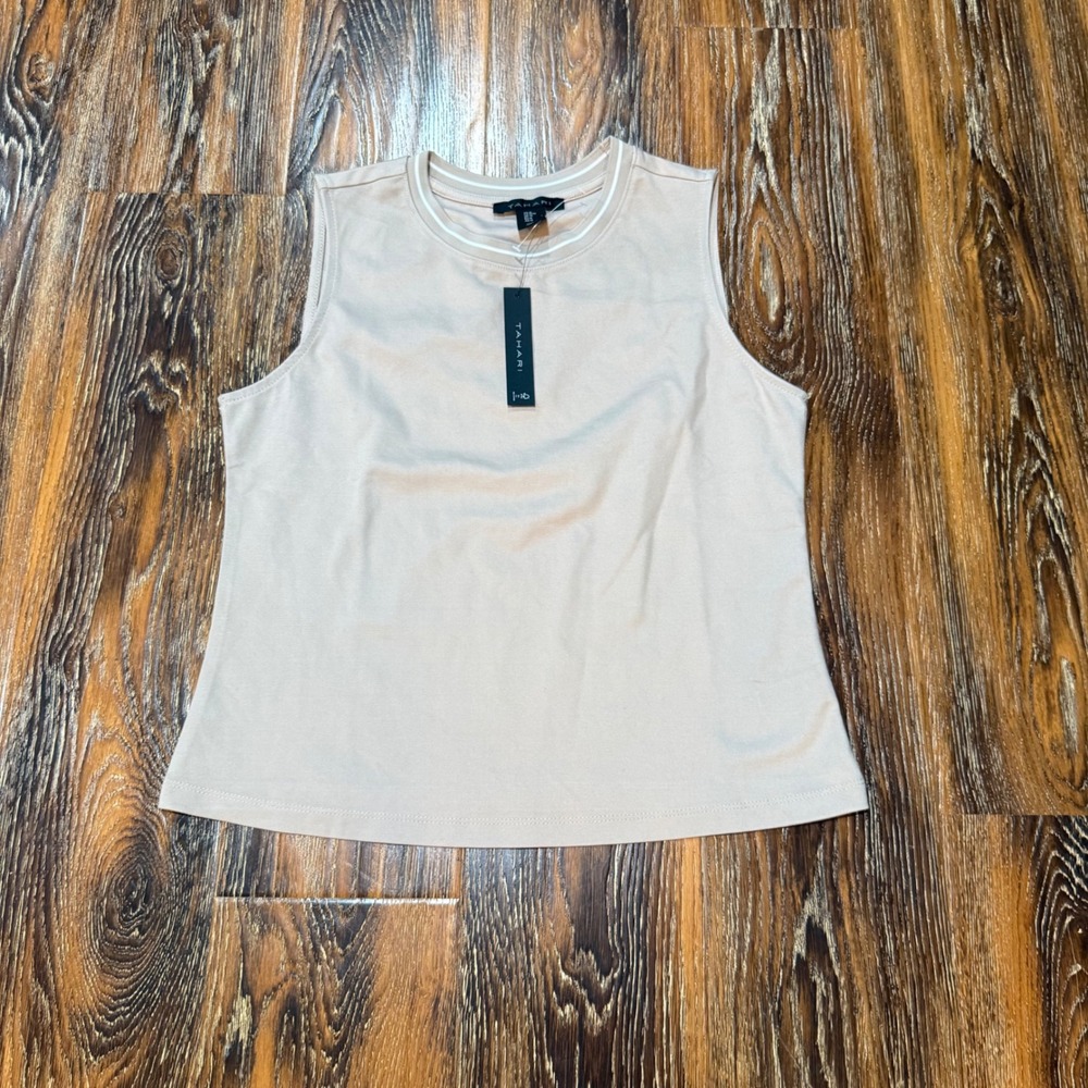 NWT Tahari Women's Beige Sleeveless Knit Crew Neck Tank Top Stripe Size‎ M Tan